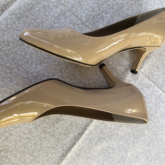 Vaneli Patent Leather Pumps - Picture 3 of 10